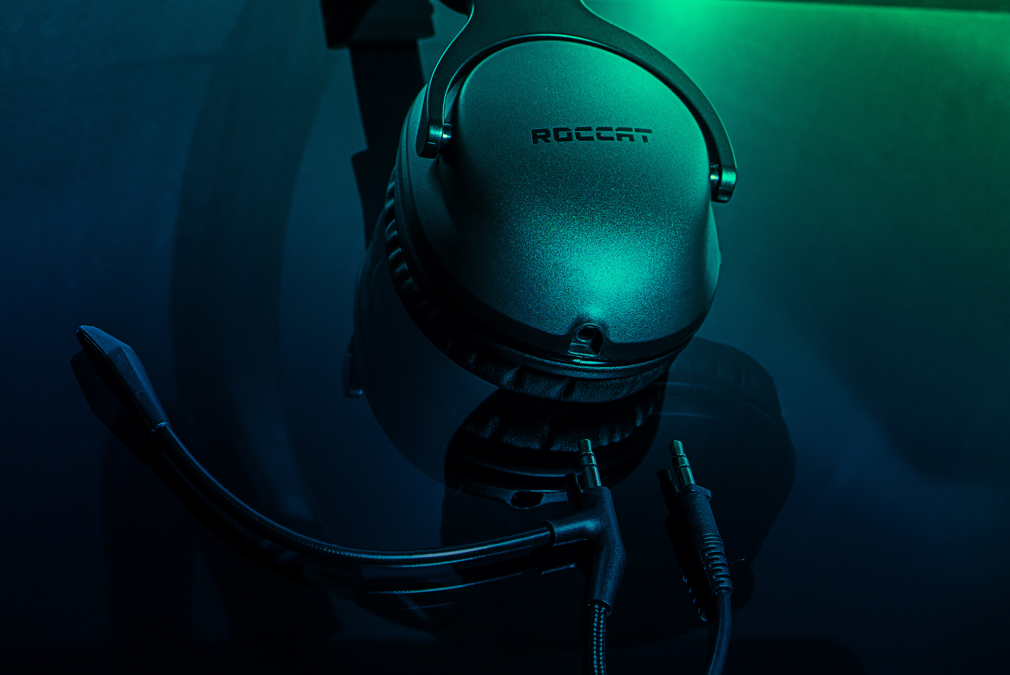 Review: Roccat Go Low On Price With Cross Headset