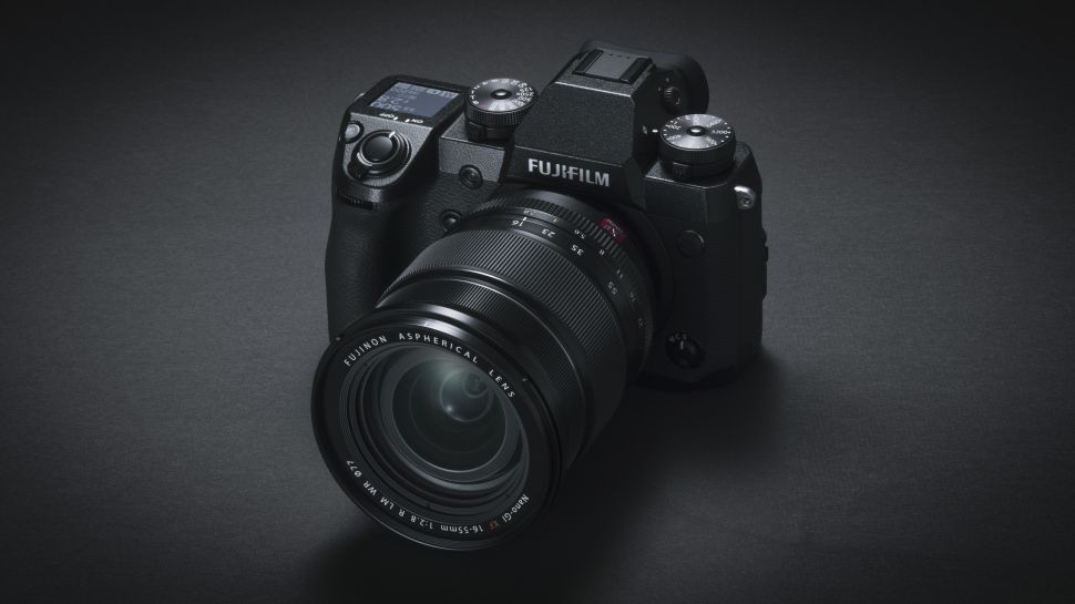 FujiFilm Offers $200 Cash Back On New X-H1 Camera & Lenses