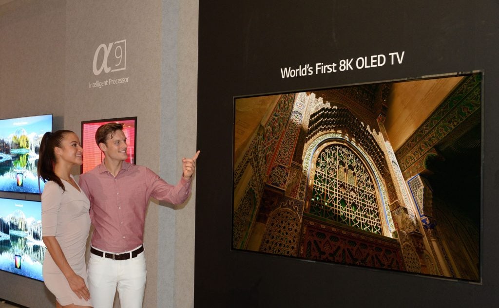 LGE 8K OLED TV 01 1024x633 IFA 2018: LG Brings 8K Battle to Samsung