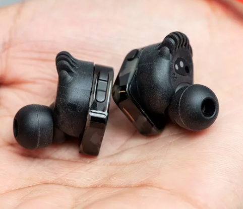 Screen Shot 2018 09 13 at 4.14.34 pm Master & Dynamic Launches Wireless Earbuds