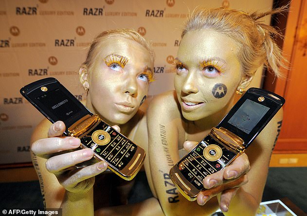 Patent Reveals New Motorola Razr Secrets