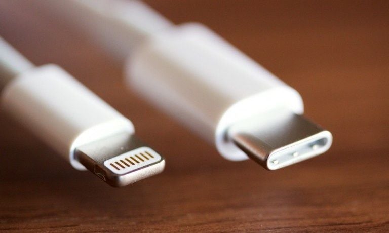 main qimg 7905ba1d9077c08fef0aaadcce785bf9 c Apple May Switch To USB C To Lift iPhone Sales