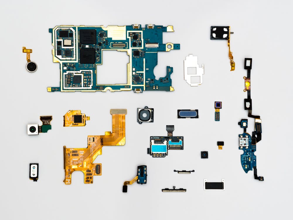 Phone AP Shipments To Drop Second Straight Year