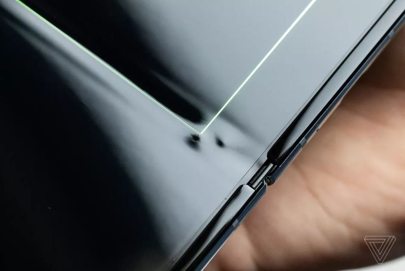 Verge Fold Break BREAKING NEWS: New Samsung $3K Galaxy Fold A ‘Lemon’ Units Literally Fall Apart