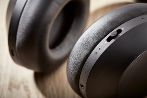 PH805 BS BUTTON 300x200 IFA 2019: Philips Wireless ANC Headphones Take On Sony, Bose