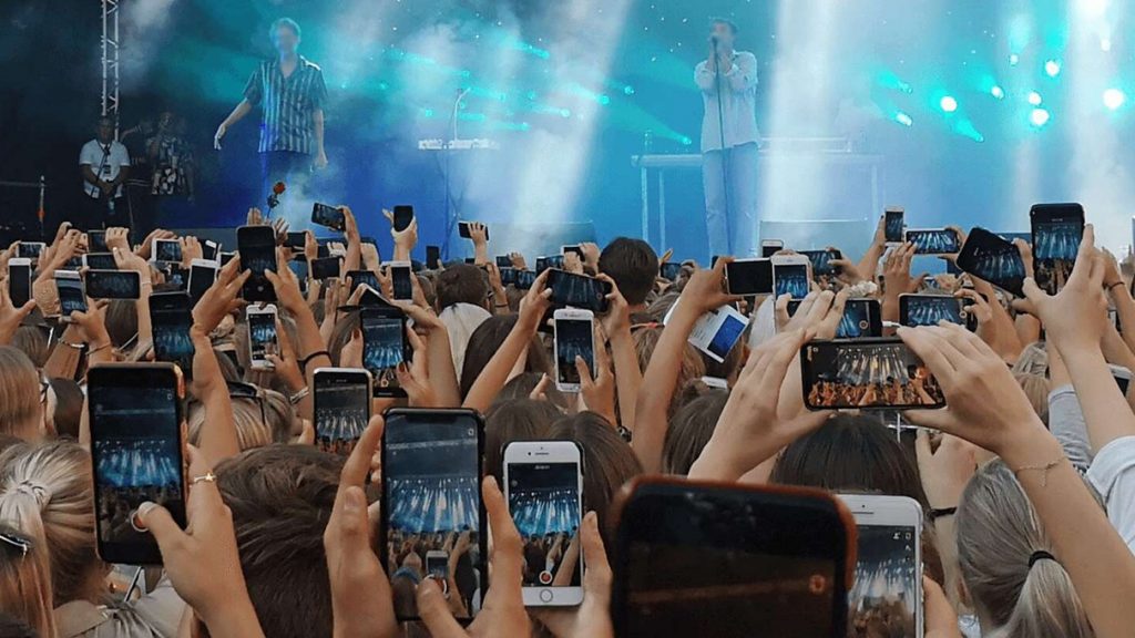 5G Global Subscriptions To Top 2.6bn By 2025