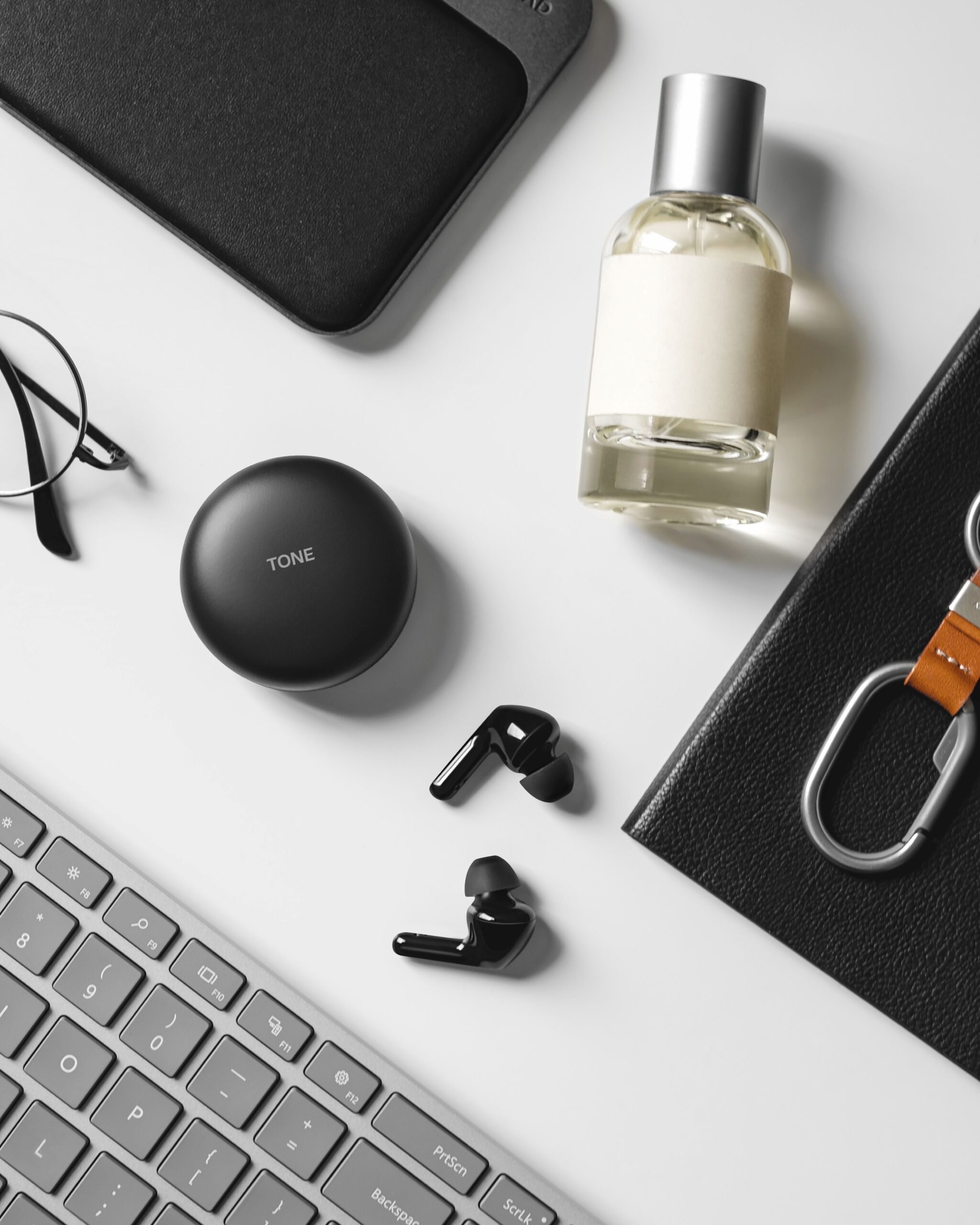 LG TONE Free 04 scaled 1 LG Unveil ‘Self Cleaning’ Earbuds With Meridian Sound