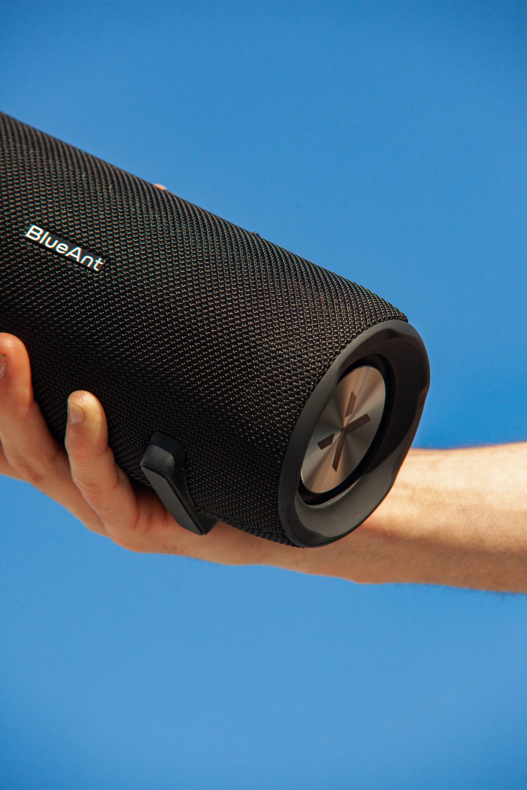 X3 BlueAnt 4 scaled BlueAnt’s X3 Portable Speaker Released In Time For Oz Summer