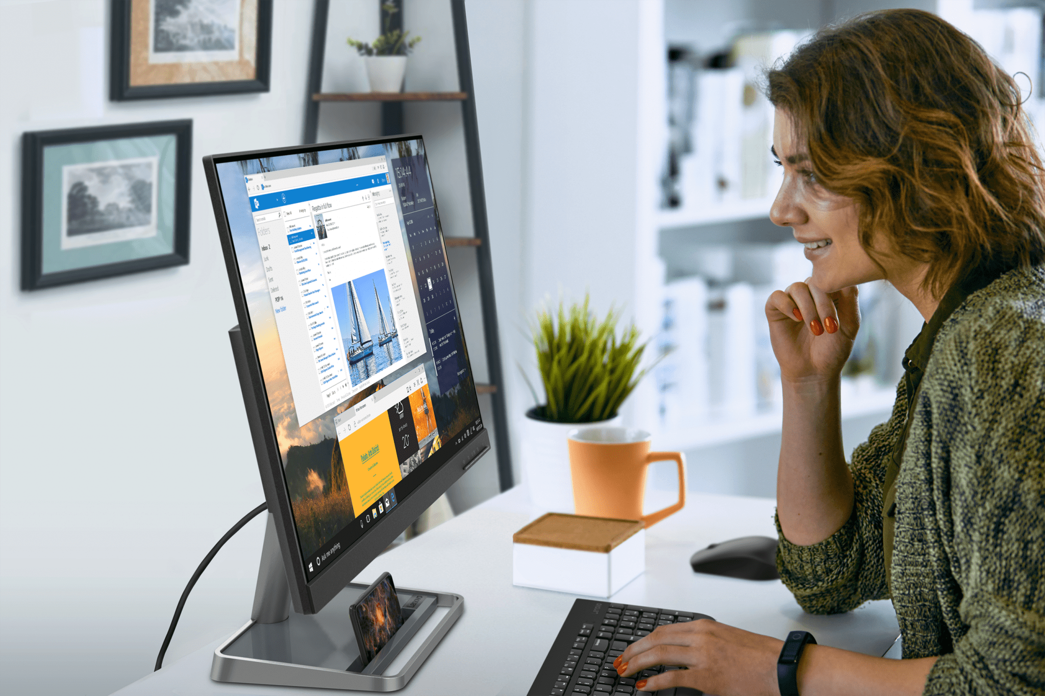 Lenovo Launches Affordable 24-Inch Gaming Monitor With Nifty Phone Holder