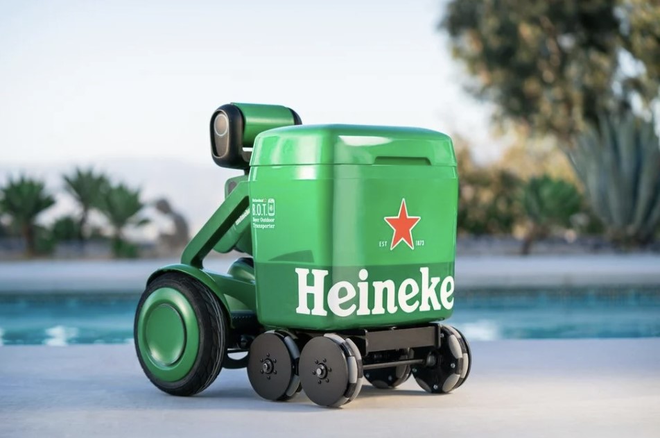 Heineken beer robot 2 Heineken Reveal Robot Beer Esky