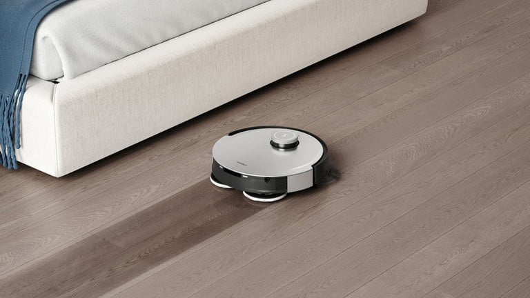 CES 2022: Ecovacs Deebot X1 Robo Vac Cleans House And self