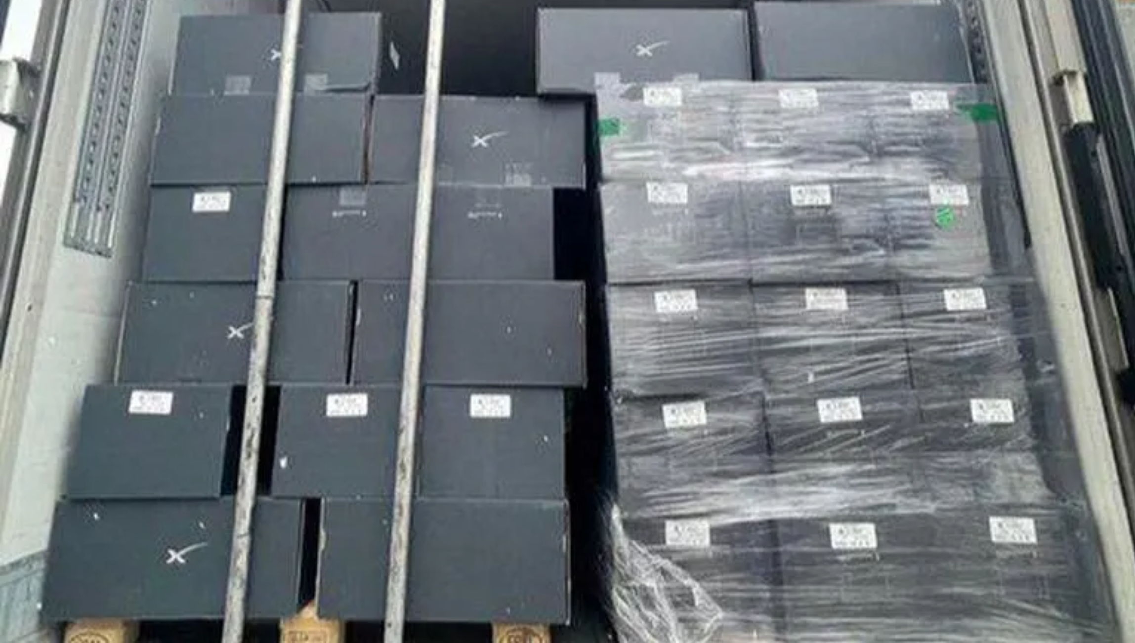 Channelnews :  us delivers starlink terminals to ukraine