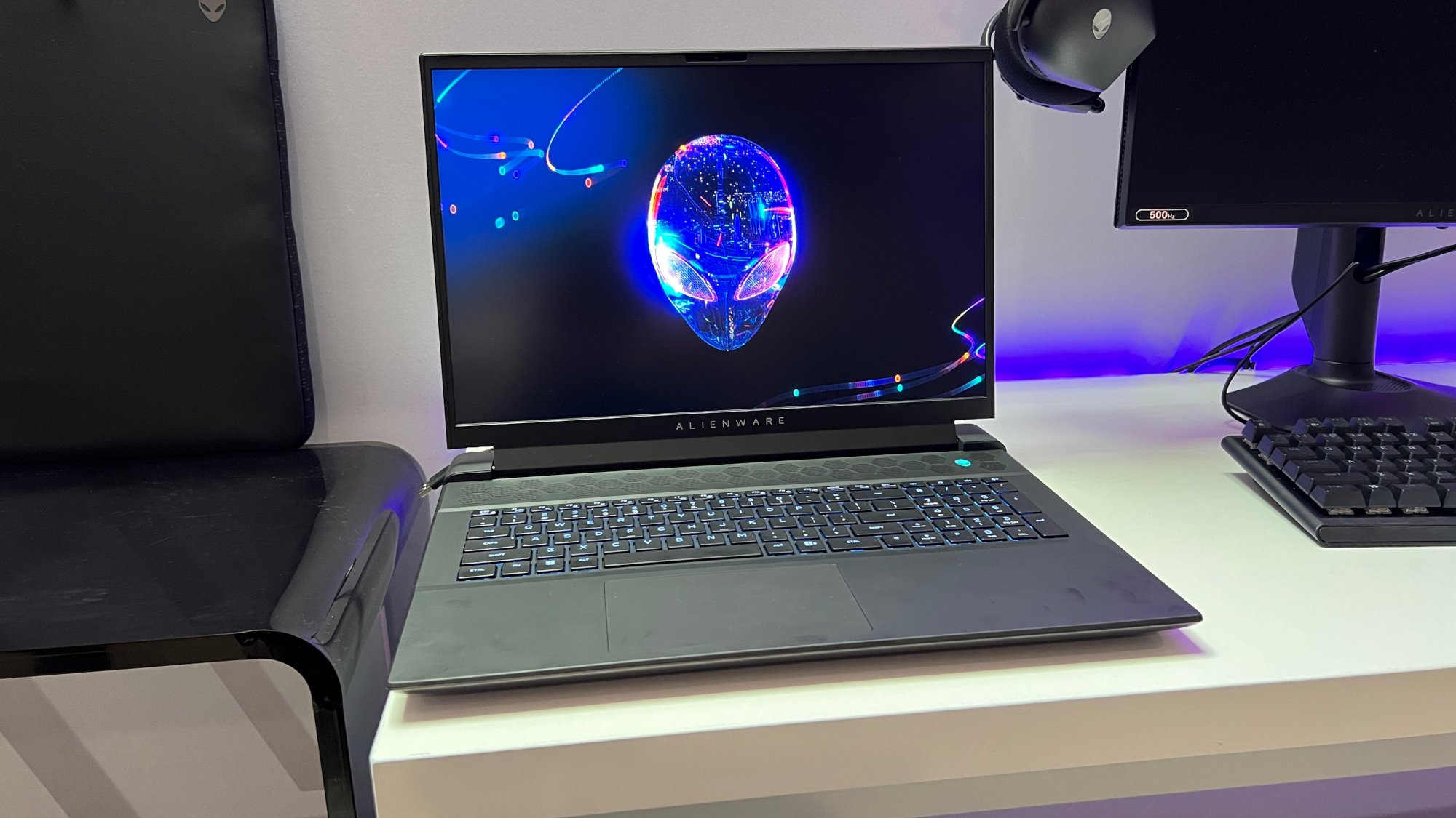 CES 2025 Alienware M18 Beefs Up The Gaming Laptop Scene channelnews