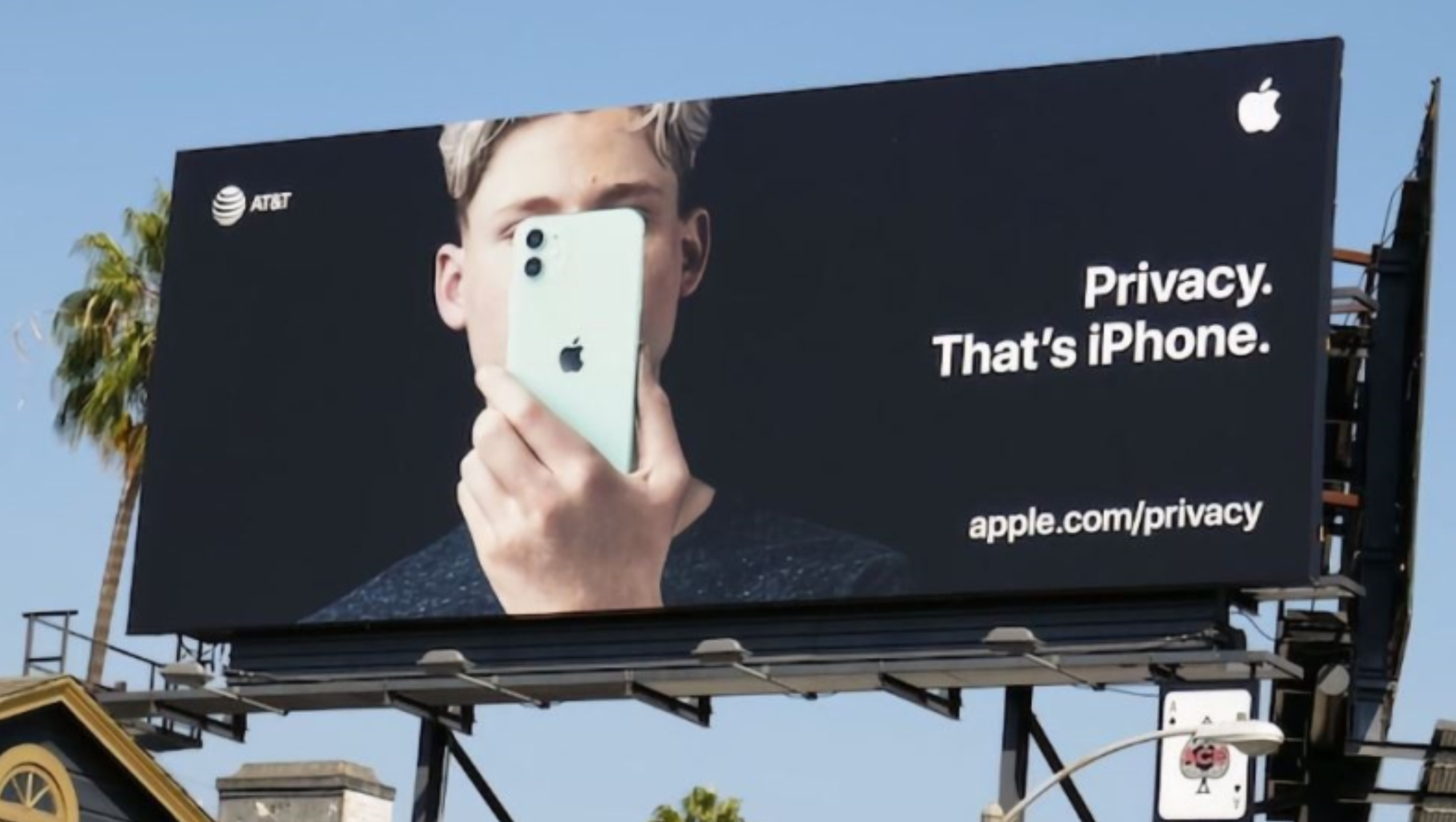 Apple Hit With Wiretapping, Fraud Charges