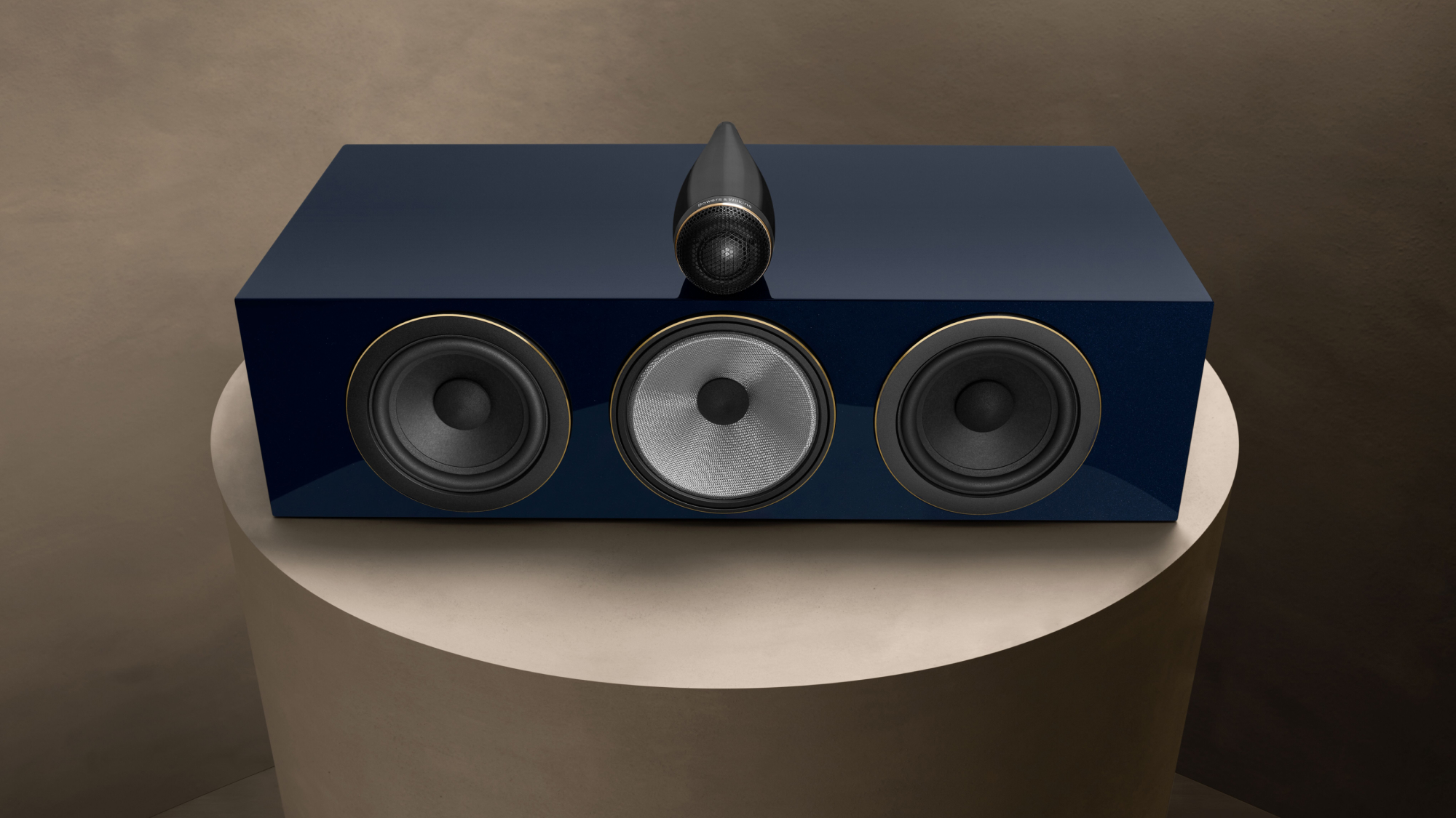 BW HTM71 S3 Signature Midnight Blue Metallic Beauty 2 16x9 1 Bowers & Wilkins Unveils New Speakers For Top End Enthusiasts
