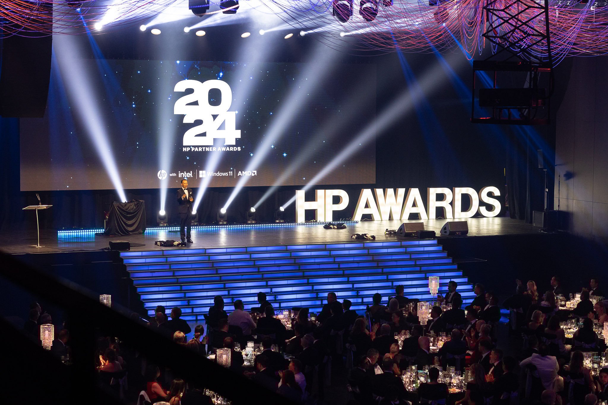 Channelnews :  hp tips ‘uncertainty” for pc market as shares take a dive following interview