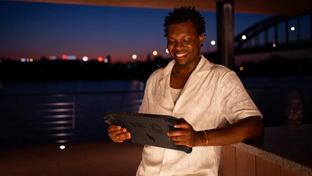 The Acer Nitro Blaze 11 has a 10.95-inch screen