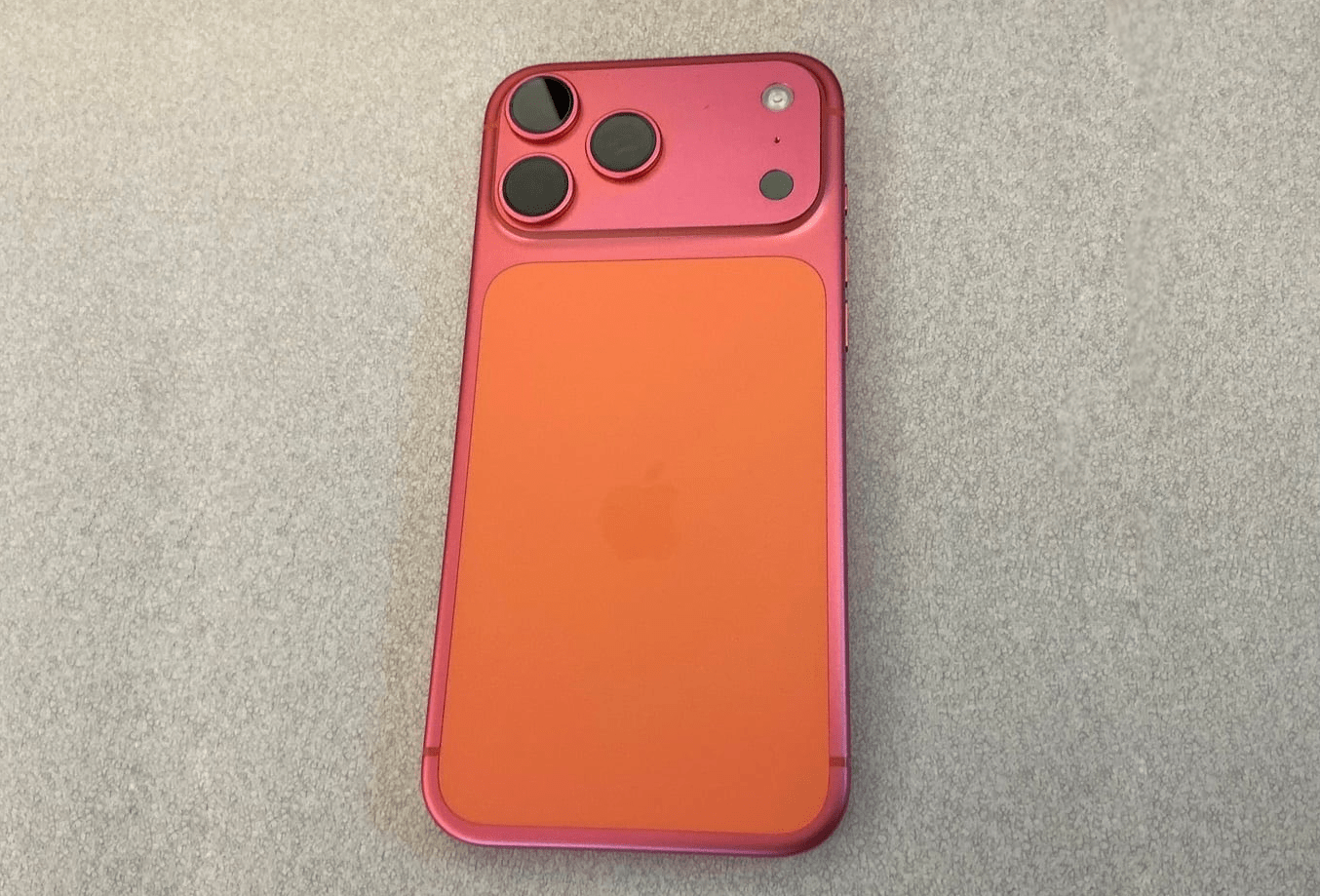 iPhone 17 Pro Can’t Handle The Sun As Users Report Colour Fading