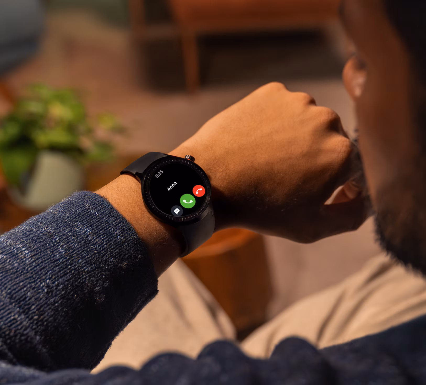Review: Moto Watch Focuses On Battery Life And Simplicity